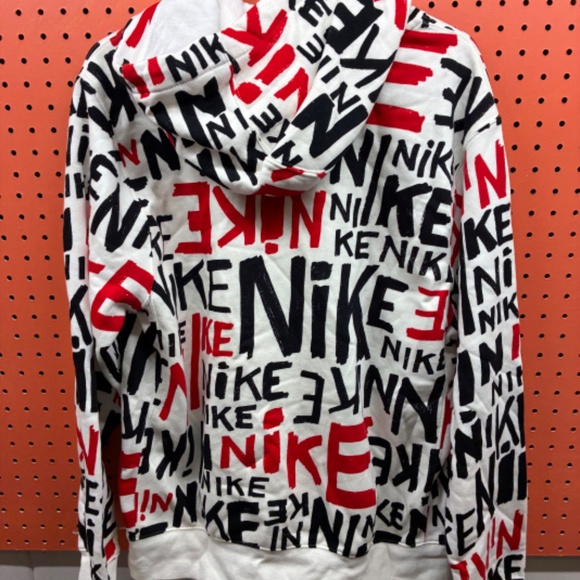 NWT Nike Sweatshirt - Picture 5 of 6
